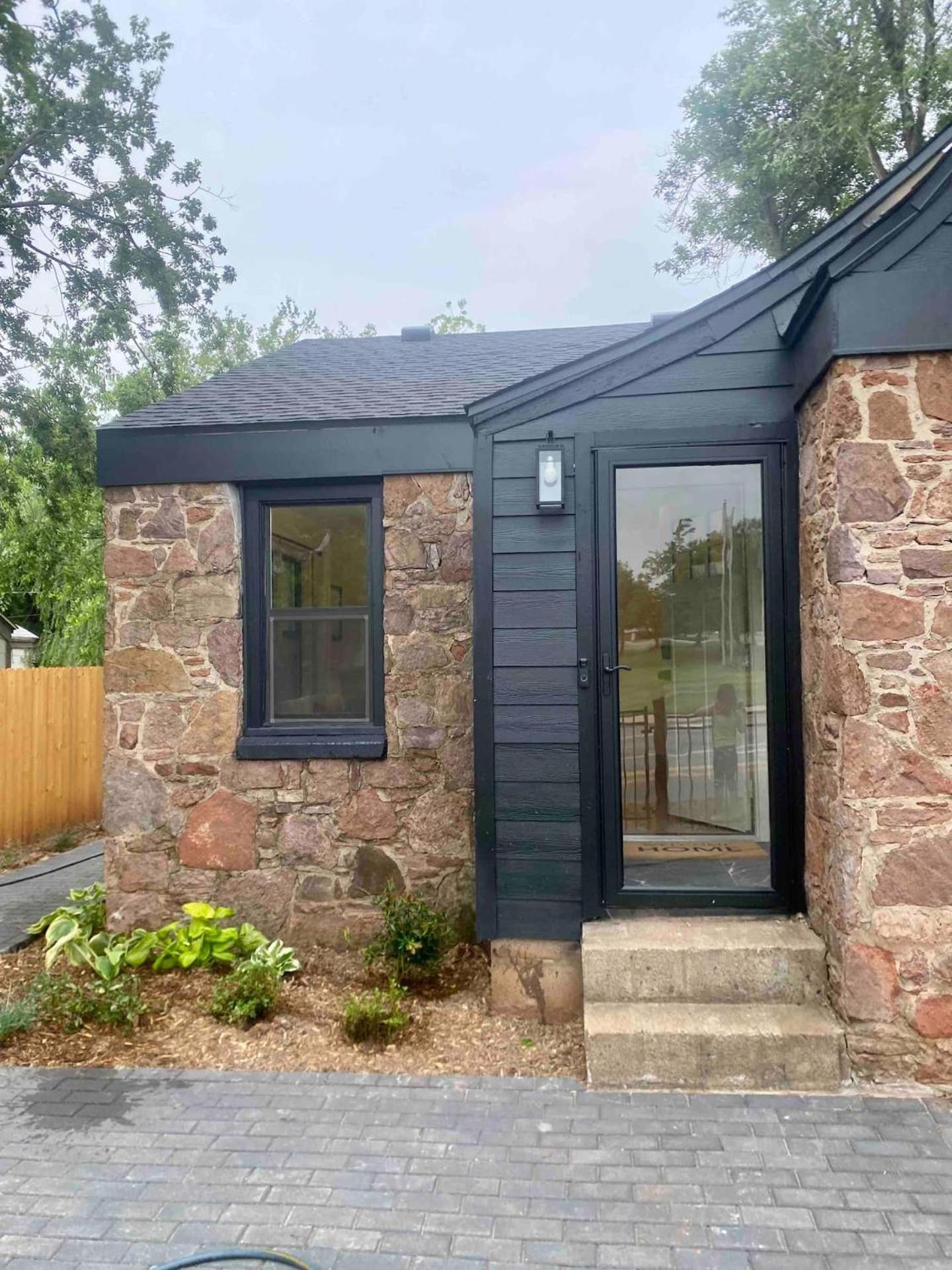 Campus Cottage Kng Bed! Walk To Uco And Downtown Edmond Exterior photo