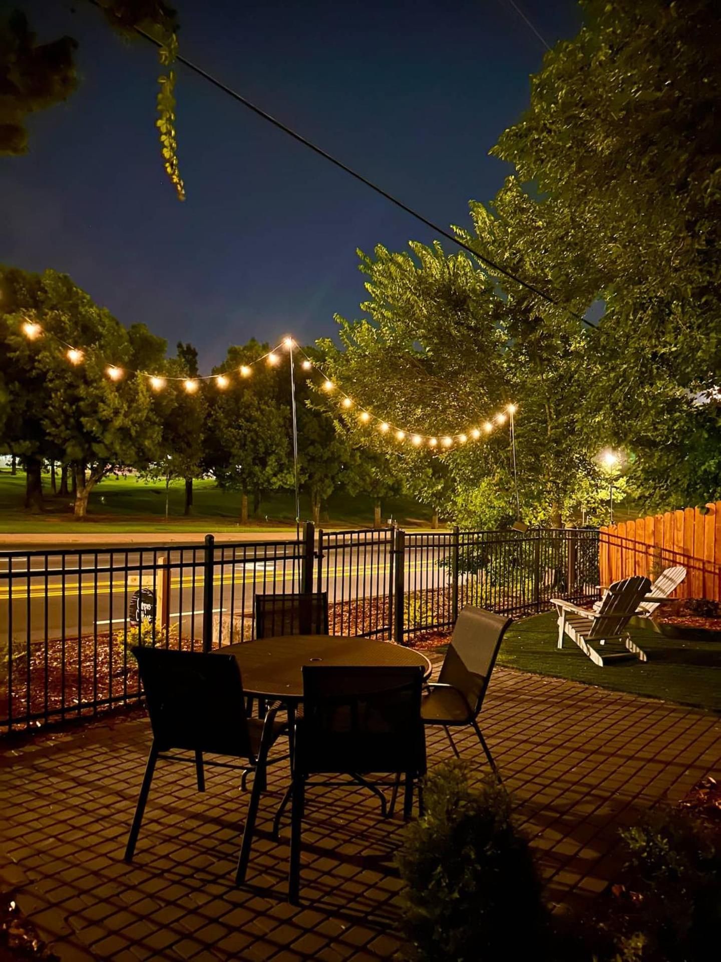 Campus Cottage Kng Bed! Walk To Uco And Downtown Edmond Exterior photo