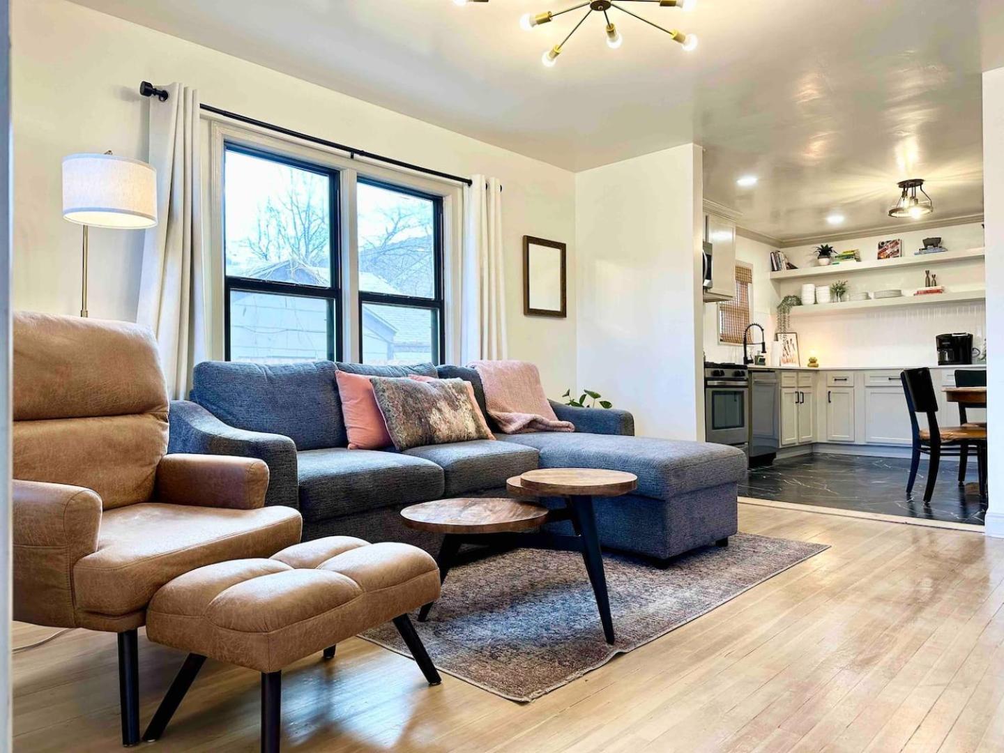 Campus Cottage Kng Bed! Walk To Uco And Downtown Edmond Exterior photo
